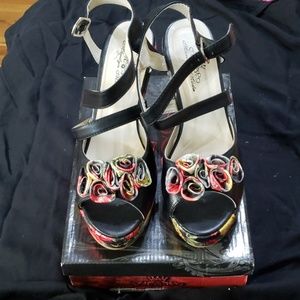 Wedge flowered print sandal multicolor